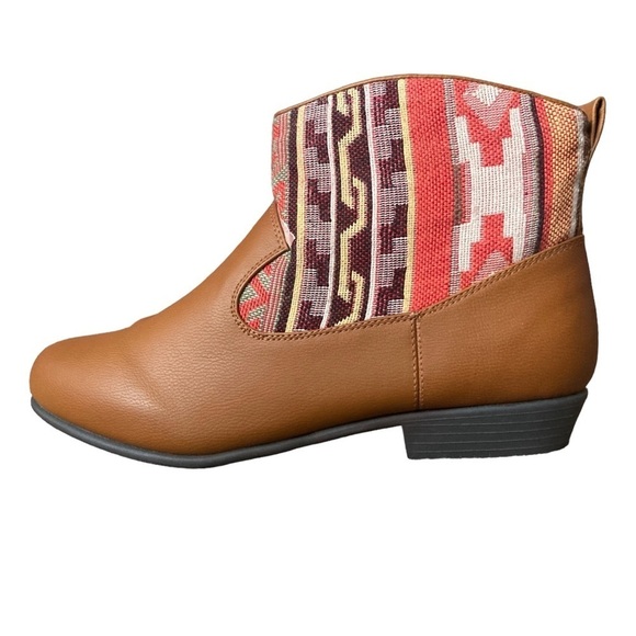 Brand New ComfortView Western Booties Women’s Size 8 NWOT - Picture 2 of 8